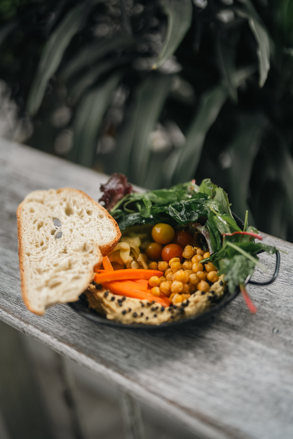 Hummus tradicional con crudités